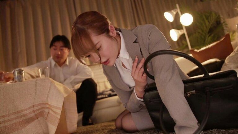 Bị tên bạn trai cũ đồi bại bỏ thuốc kích dục khi đi công tác cùng nhau